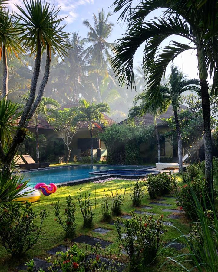 Arco Iris Boutique Hotel & Restaurant Candi Dasa  Exterior photo